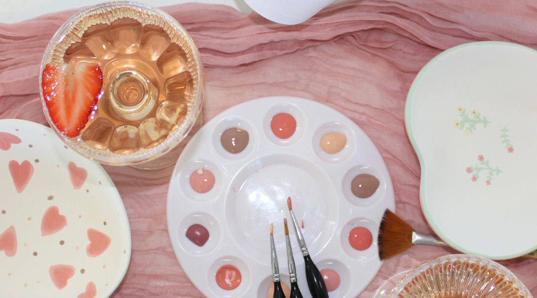 World of Wedgwood to host Galentines pottery painting