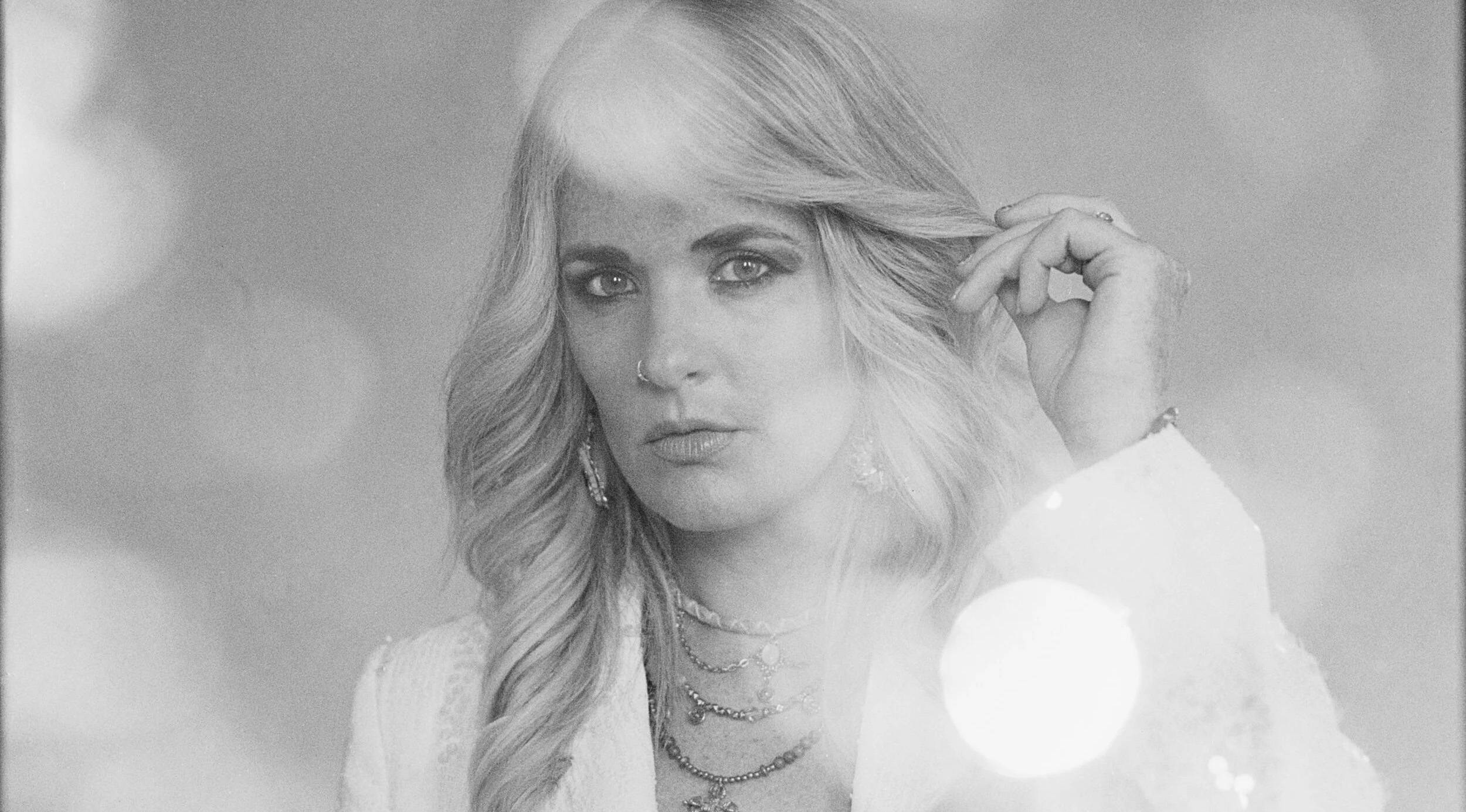 Elles Bailey: Can’t Take My Story Away