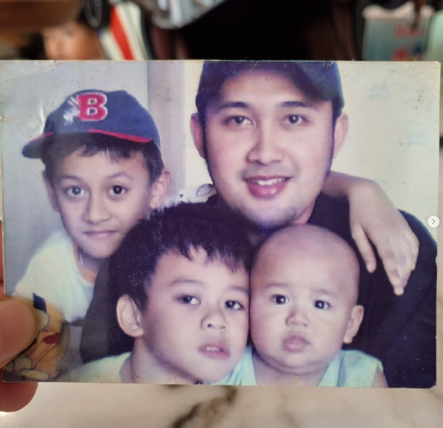 Slide 7 - Norman waktu kecil