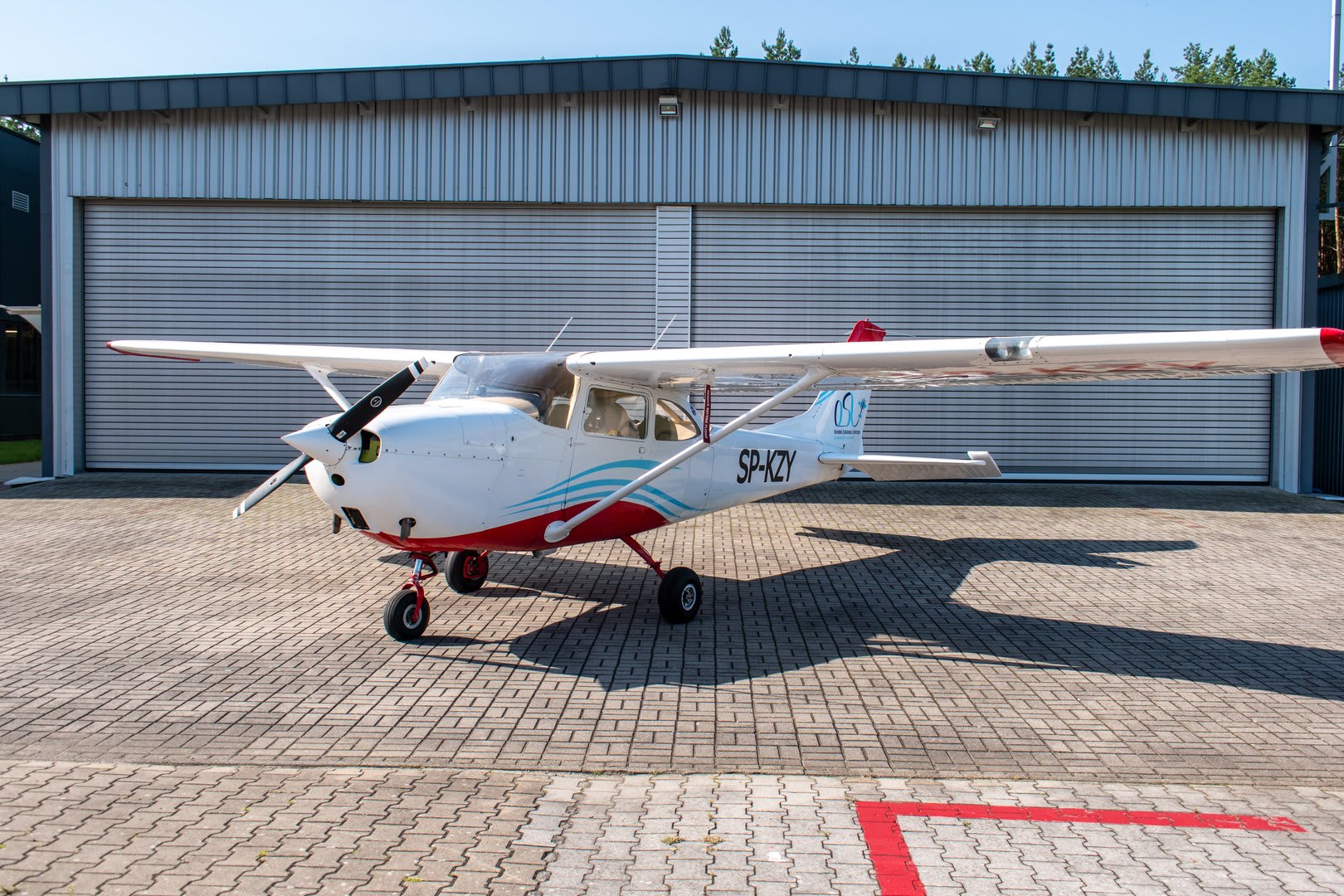 Cessna F-172 H SP-KZY