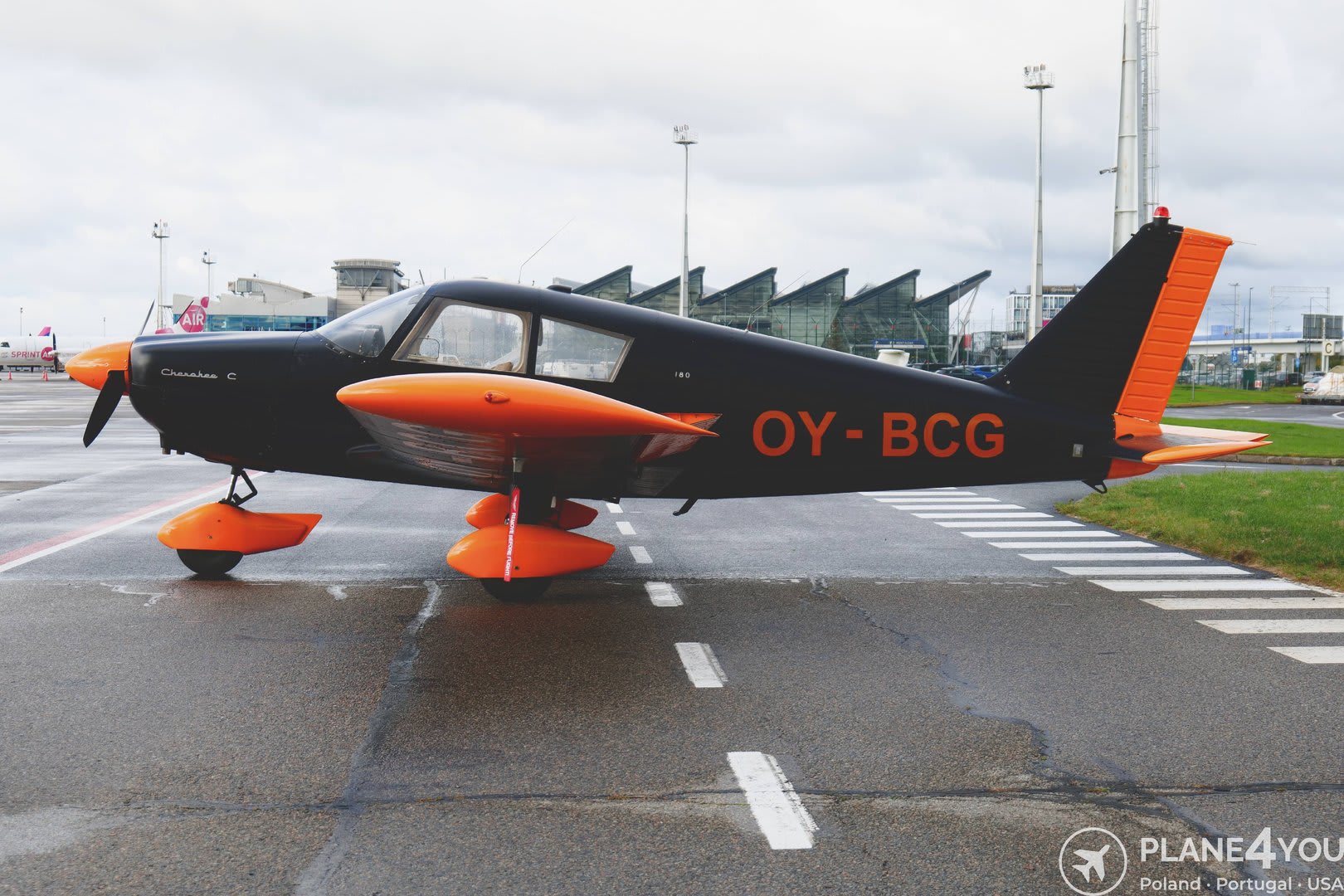 1967 Piper PA-28-180 Cherokee, photo 2
