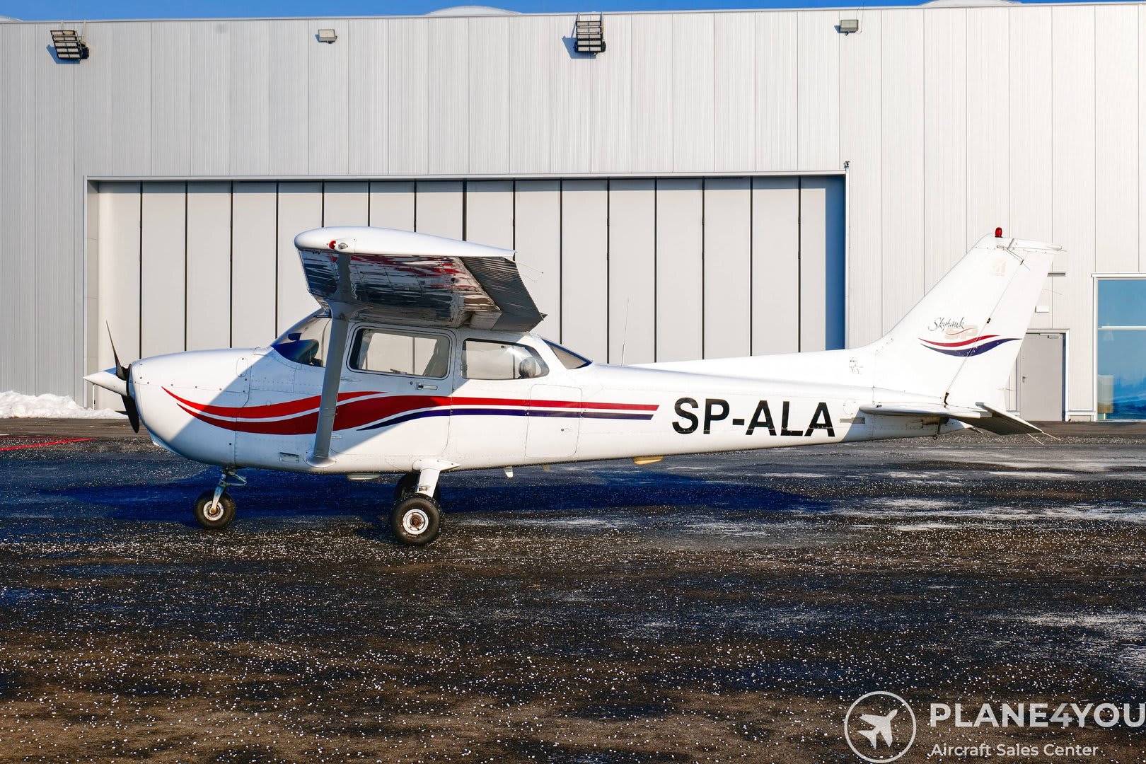 1999 Cessna 172 Skyhawk S, photo 1
