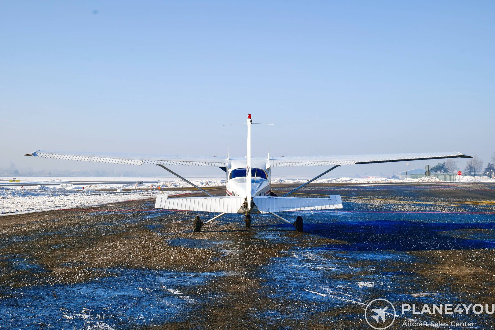 1999 Cessna 172 Skyhawk S, photo 3