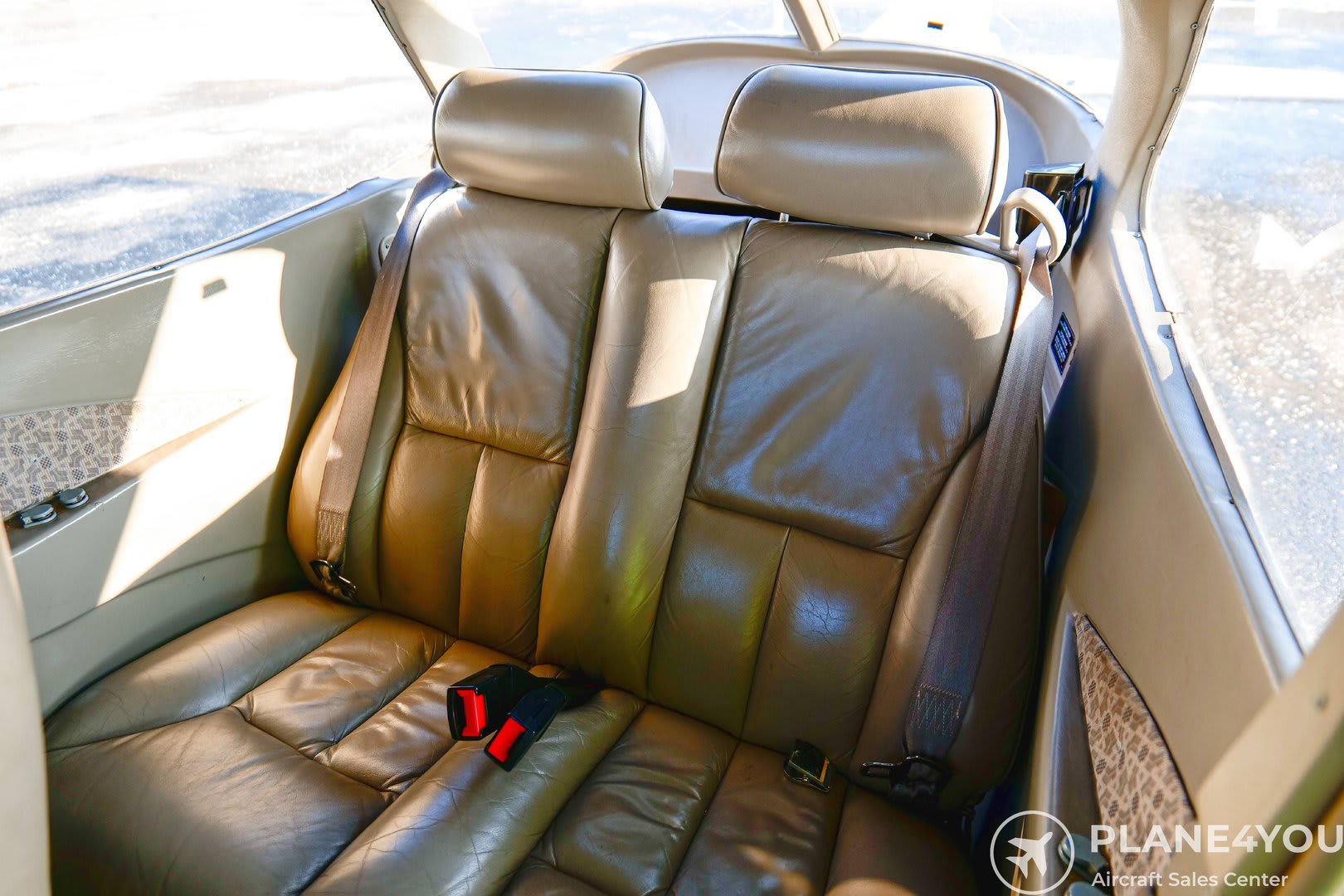 1999 Cessna 172 Skyhawk S, photo 8