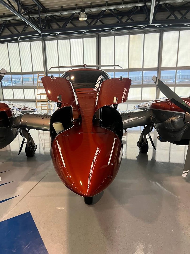 2026 Diamond DA42, photo 10