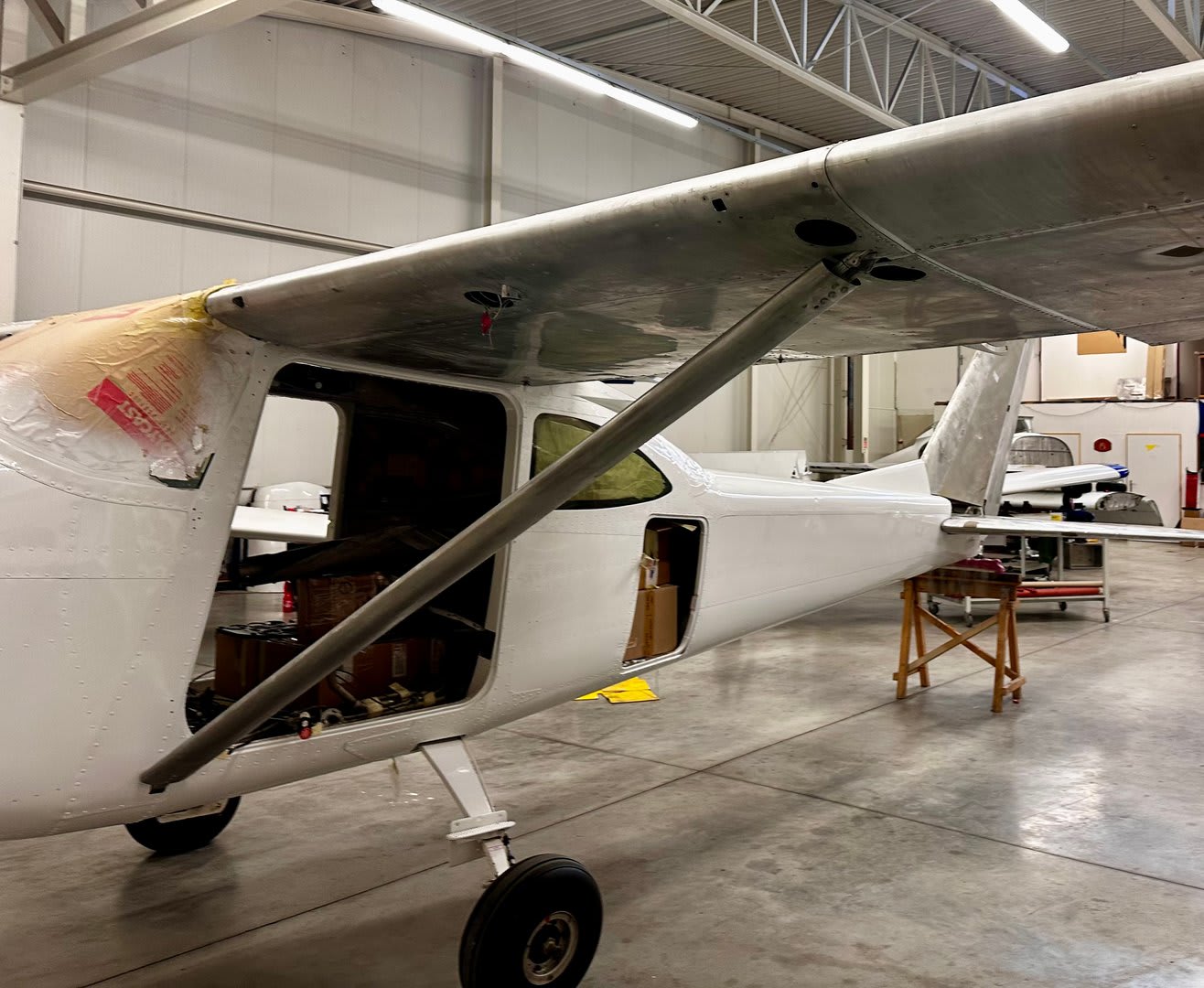 1966 Cessna F172G, photo 4