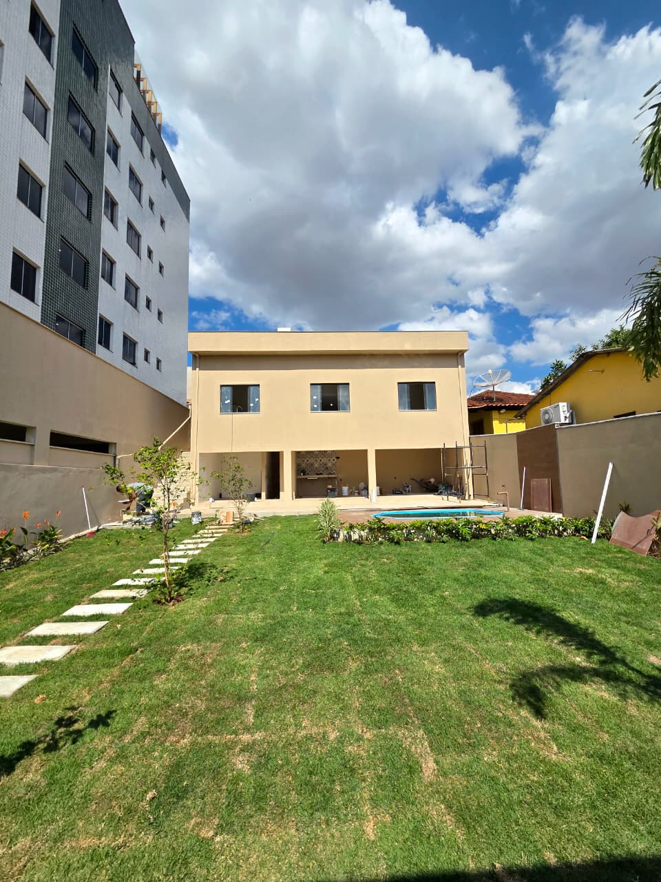 Foto 2 de Excelente casa moderna no bairro São Gotardo / contagem.