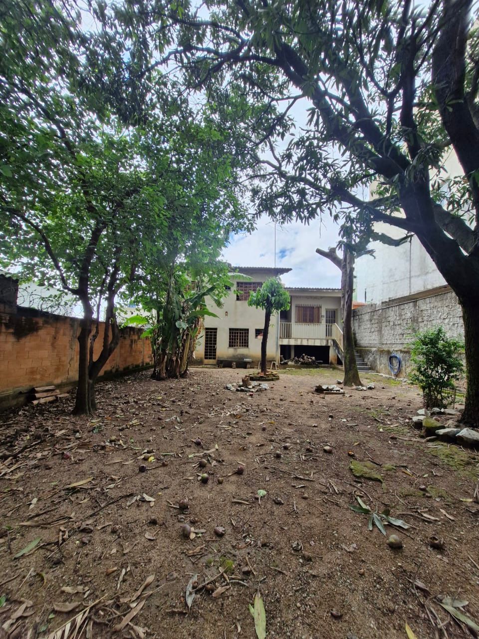 Foto 3 de Casa pra reforma no bairro Serrano