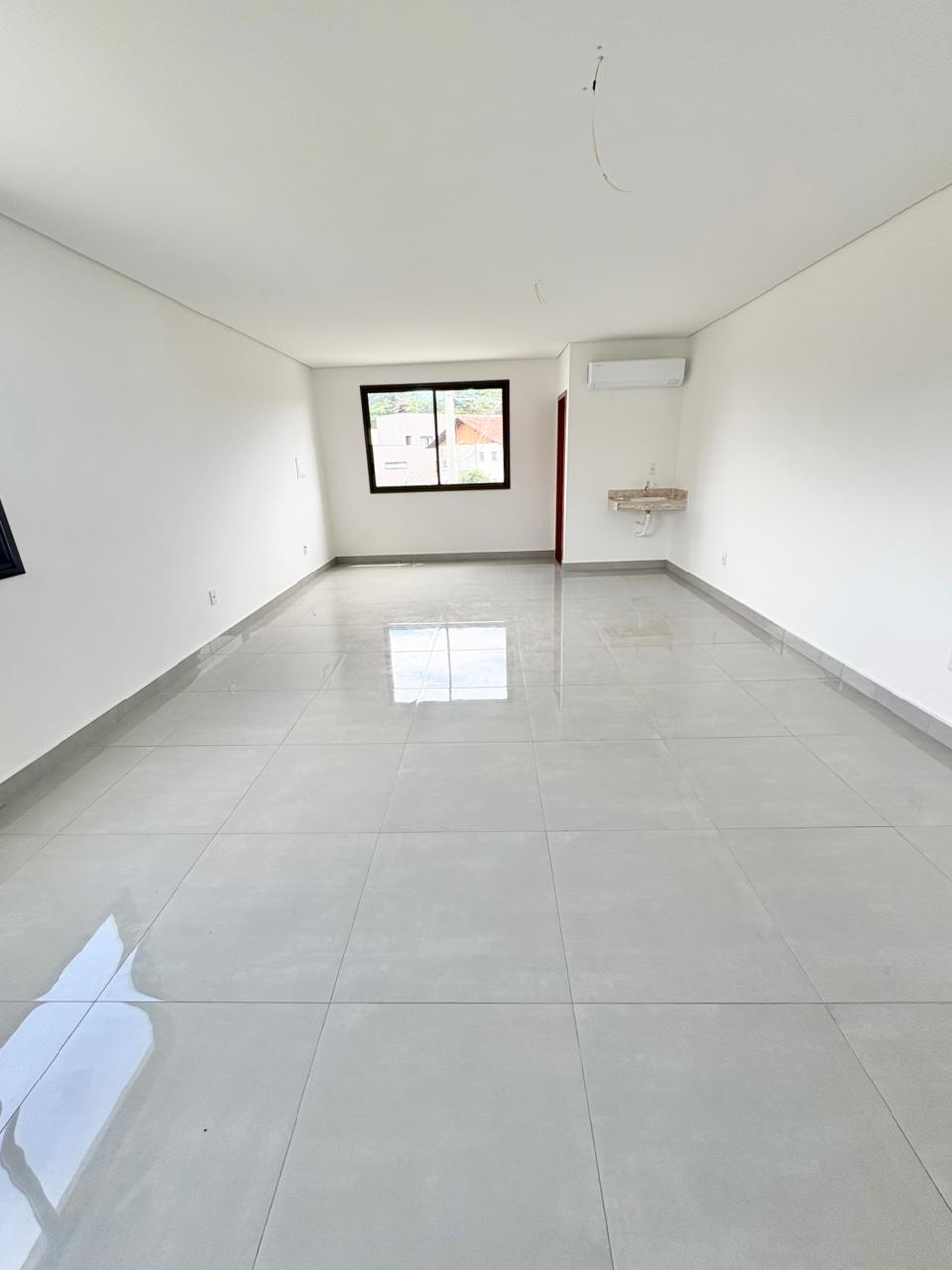 Foto 2 de Sala comercial no bairro São Luiz. 
