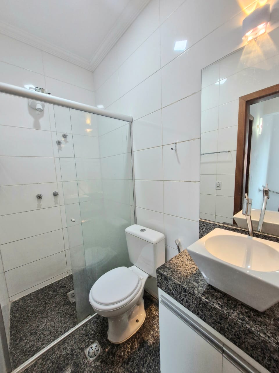 Foto 4 de Excelente casa geminada no bairro SantaTerezinha.