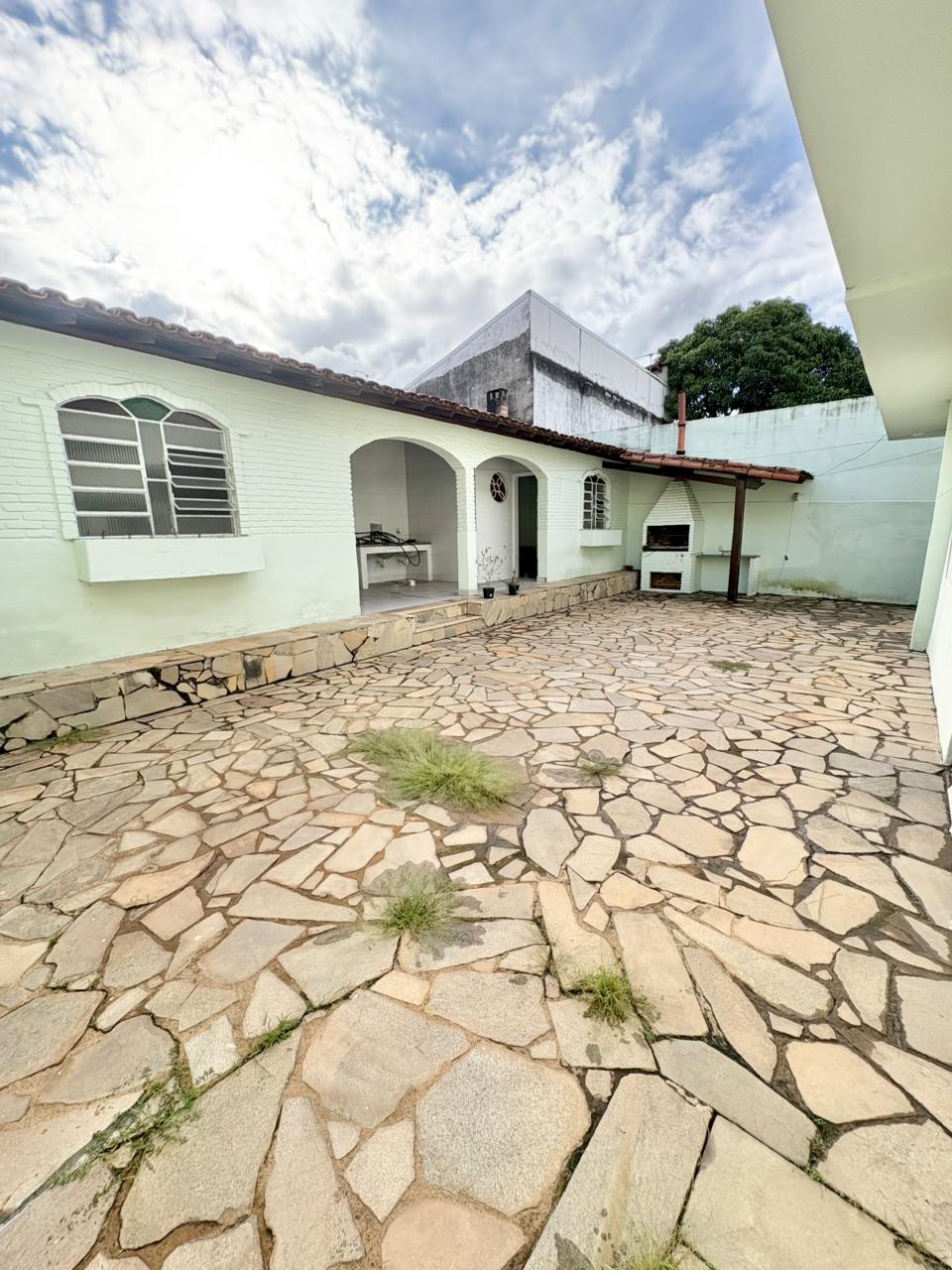 Foto 2 de Excelente casa linear no bairro Alípio de Melo.
