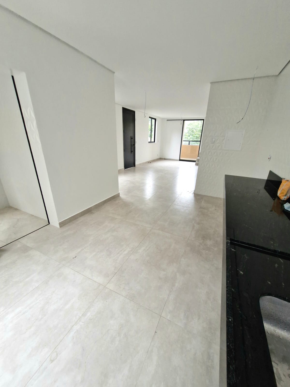 Foto 5 de Excelente casa geminada no bairro Cabral.
