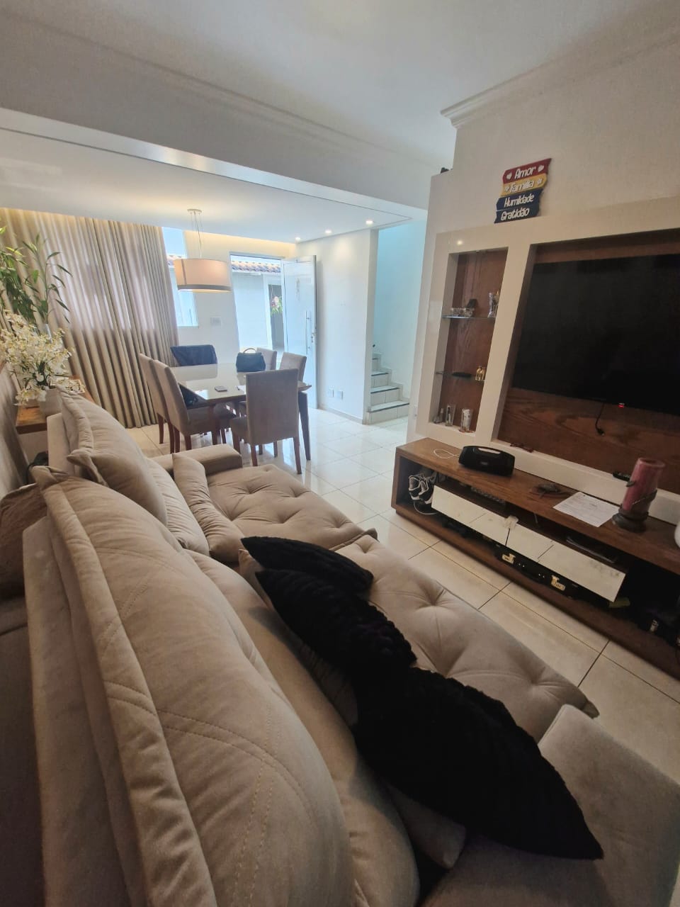 Foto 4 de Casa geminada em condomínio, no bairro Castelo.