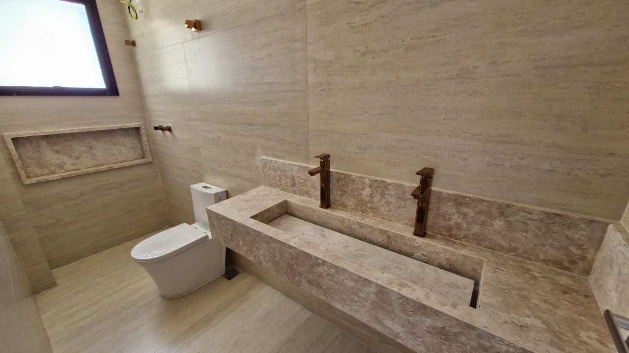 Foto 5 de Excelente aréa privativa de 4 quartos no bairro Castelo. 