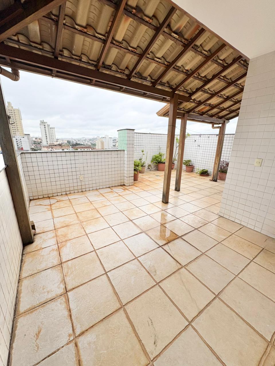 Foto 2 de Excelente cobertura com elevador no bairro Santa Efigênia.