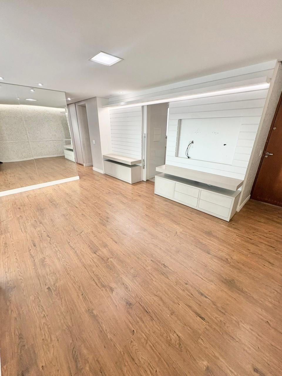 Foto 5 de Excelente apartamento com elevador e lazer no bairro Castelo. 