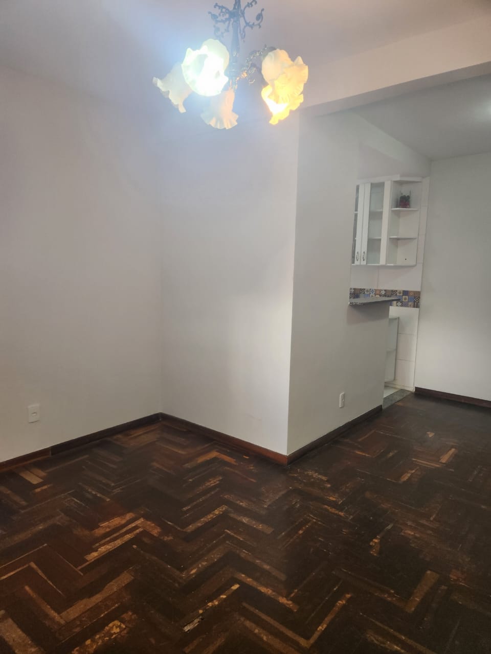Foto 4 de Excelente casa geminada linear no bairro Castelo.
