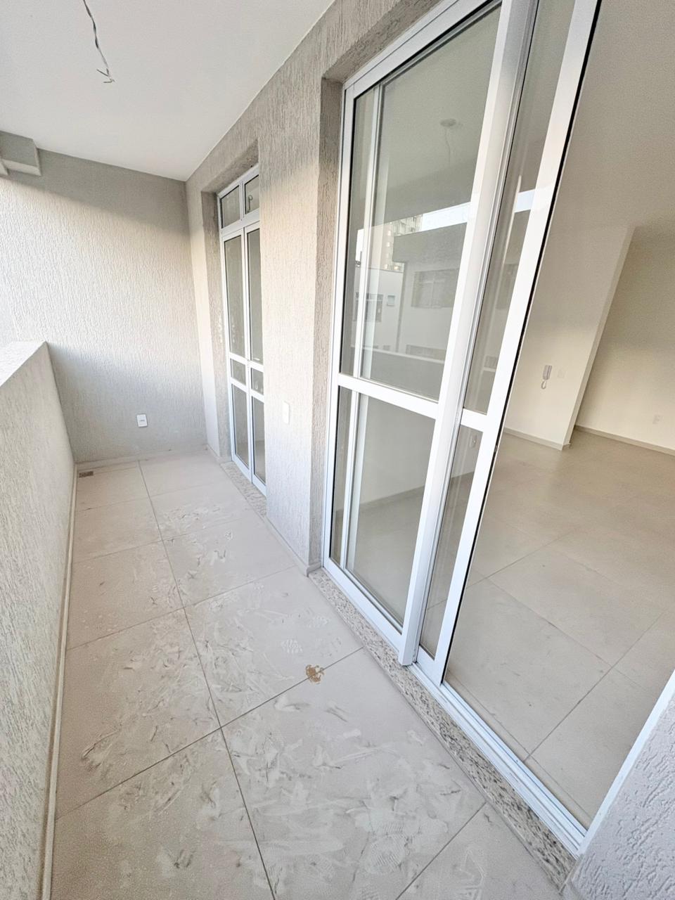 Foto 4 de Excelente apartamento com varanda e elevador no bairro Coração Eucarístico.