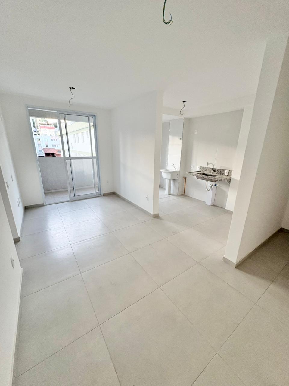 Foto 2 de Excelente apartamento com varanda e elevador no bairro Coração Eucarístico.
