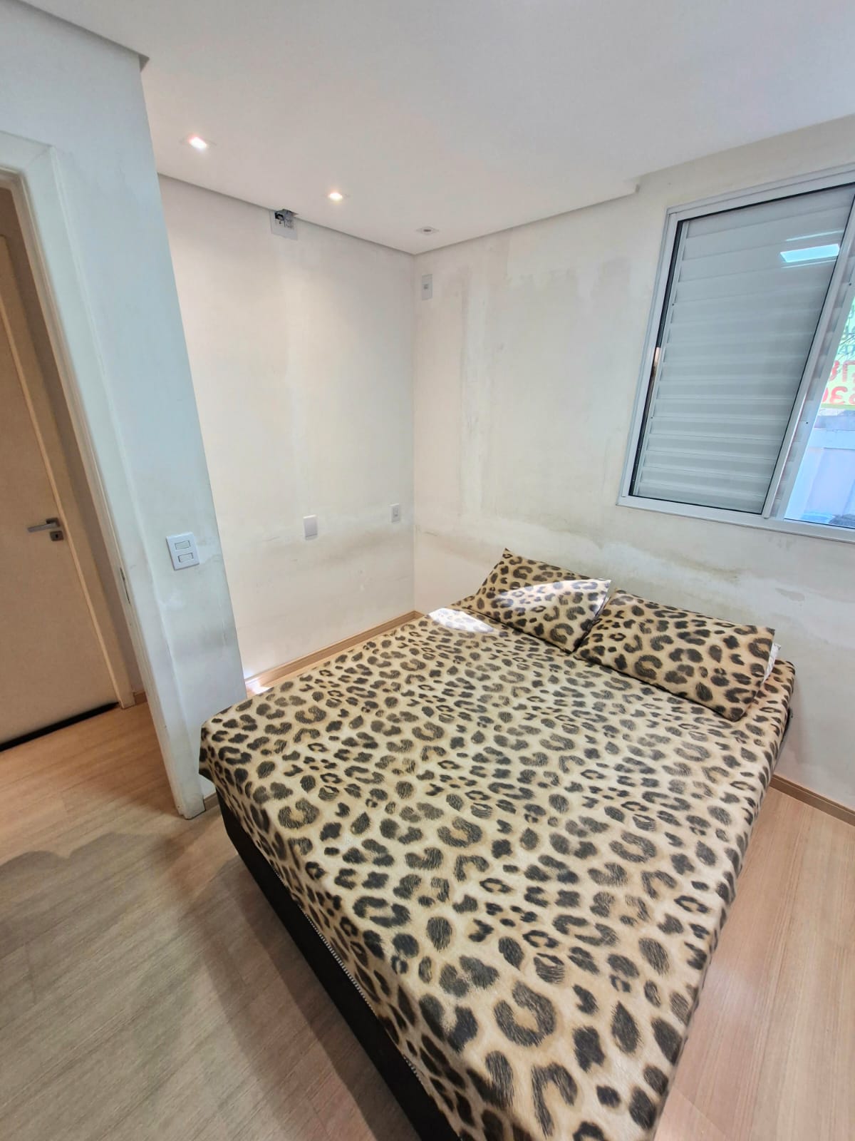 Foto 5 de Excelente casa geminada em condomínio, no bairro Cabral.