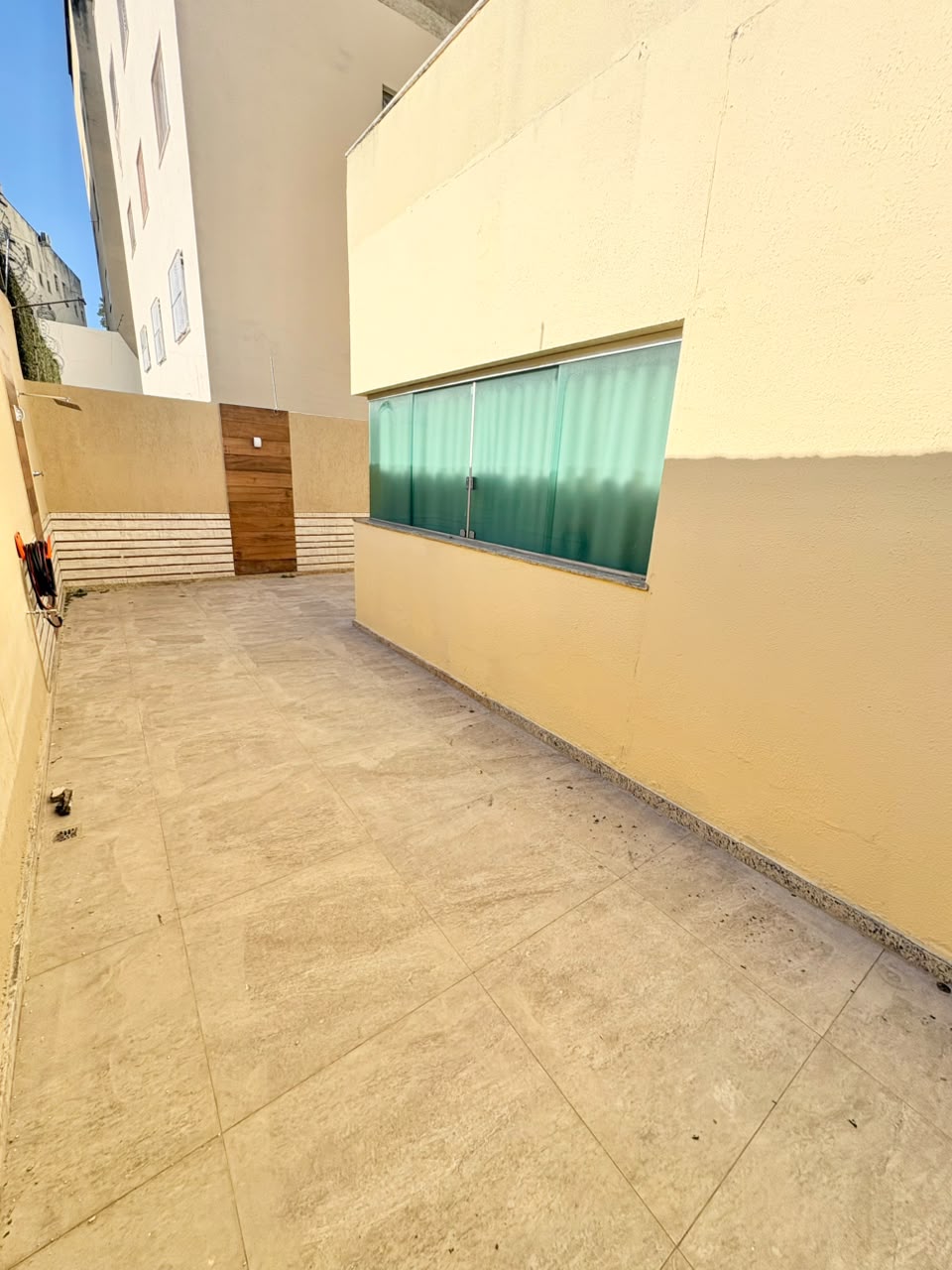 Foto 3 de Excelente área privativa no bairro Santa Terezinha. 