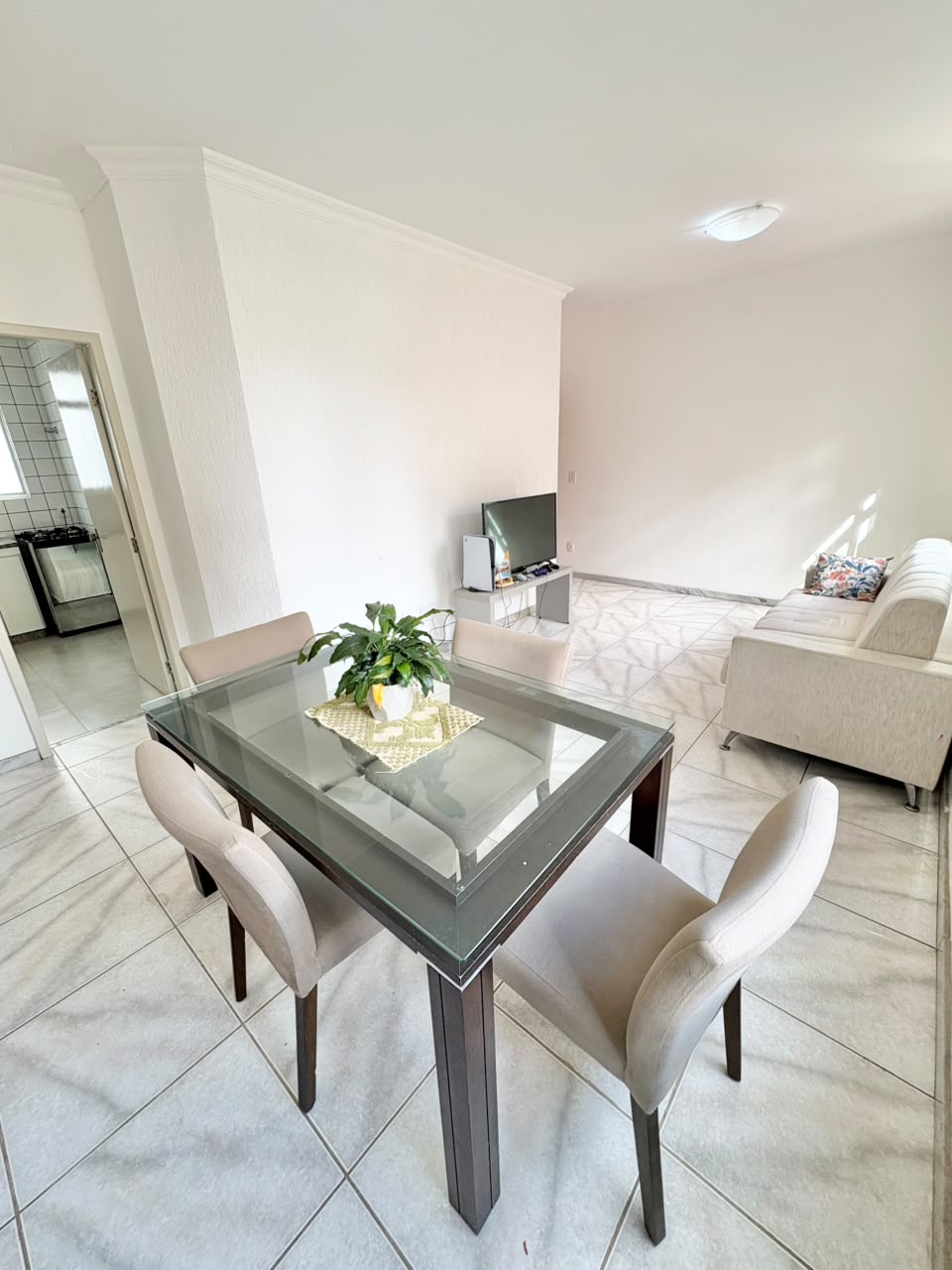 Foto 4 de Excelente apartamento no bairro Castelo. 