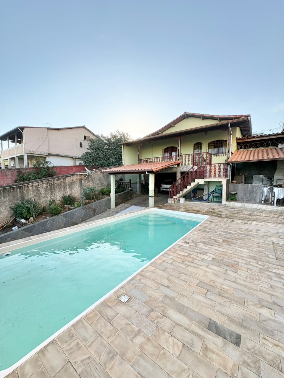 Foto 2 de Excelente casa com piscina no bairro Nacional. 