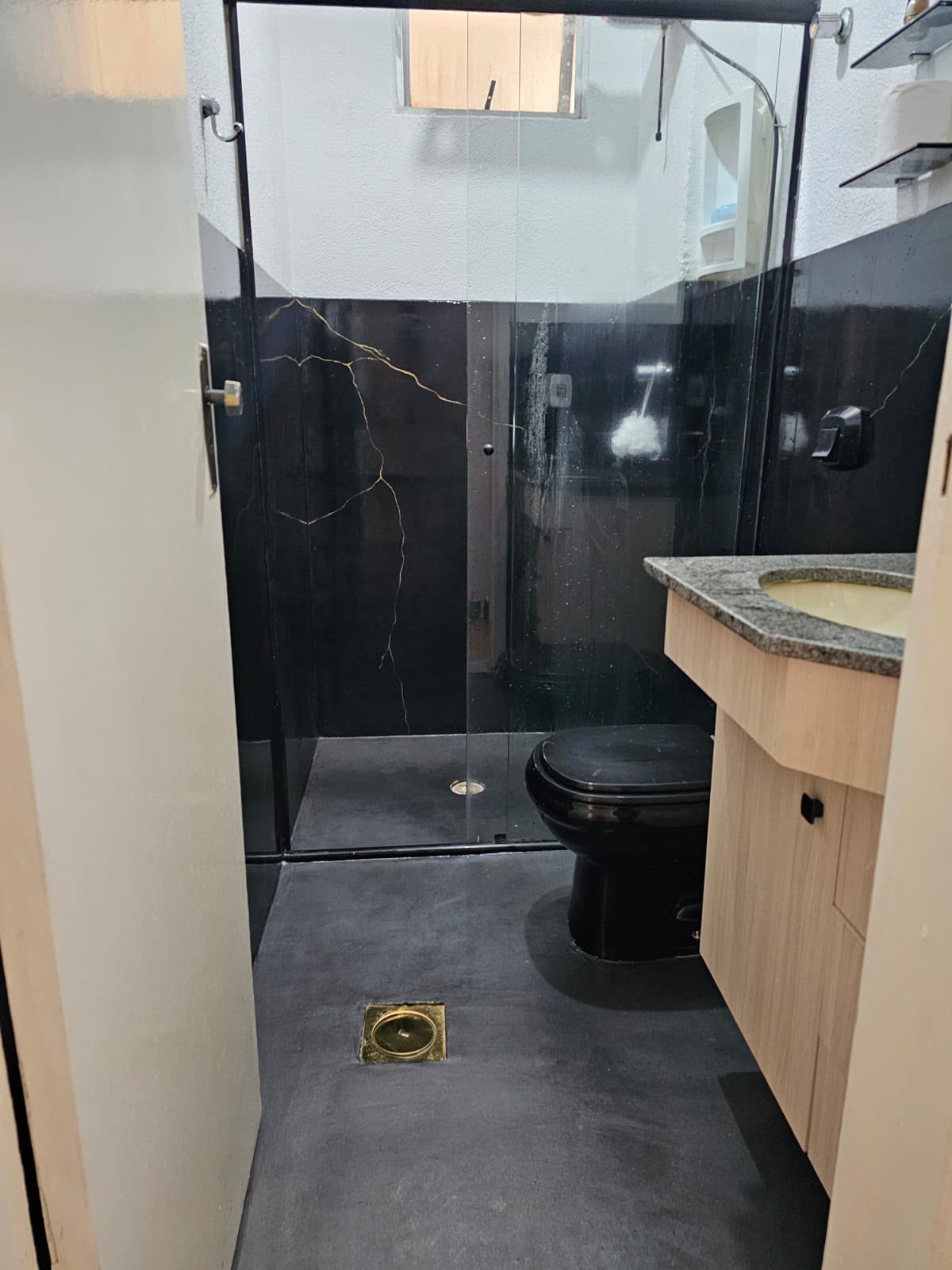 Foto 5 de Apartamento com excelente padrão de acabamento de 03 quartos no bairro Alipio de Melo. 