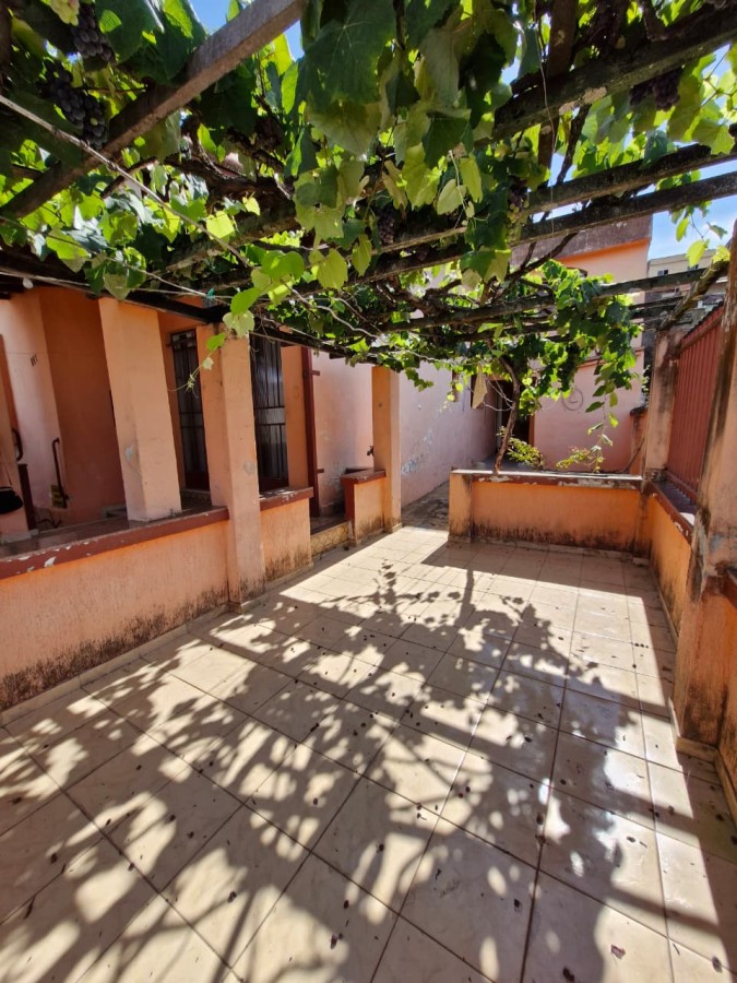 Foto 2 de Excelente casa com 4 quartos no bairro Novo Glória!!