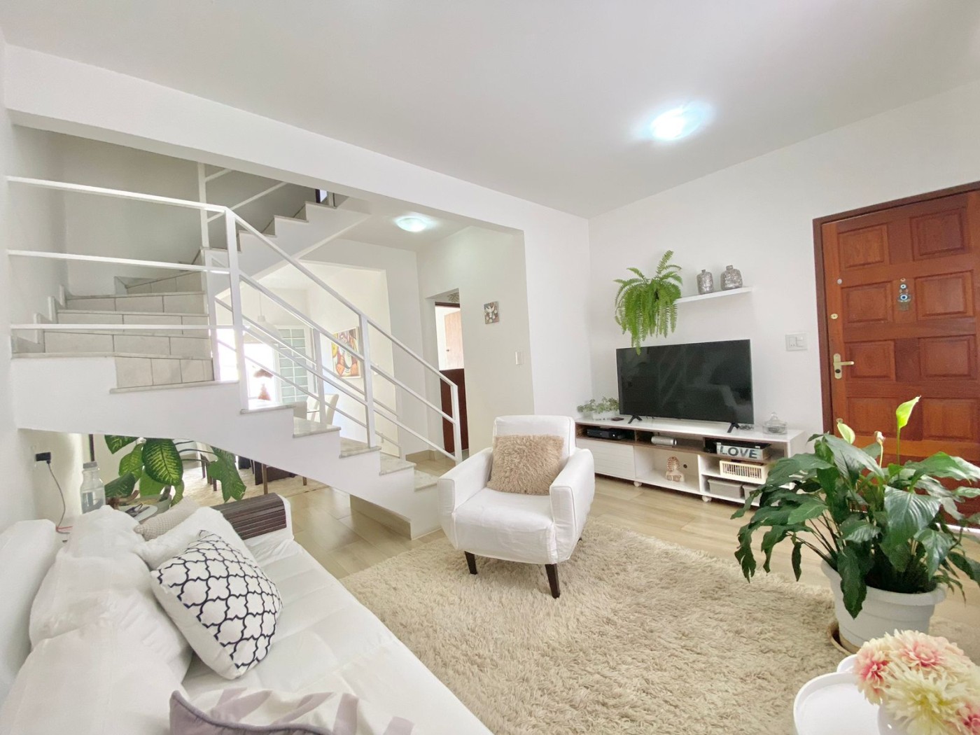 Foto principal de Casa Geminada no Castelo com excelente localização.