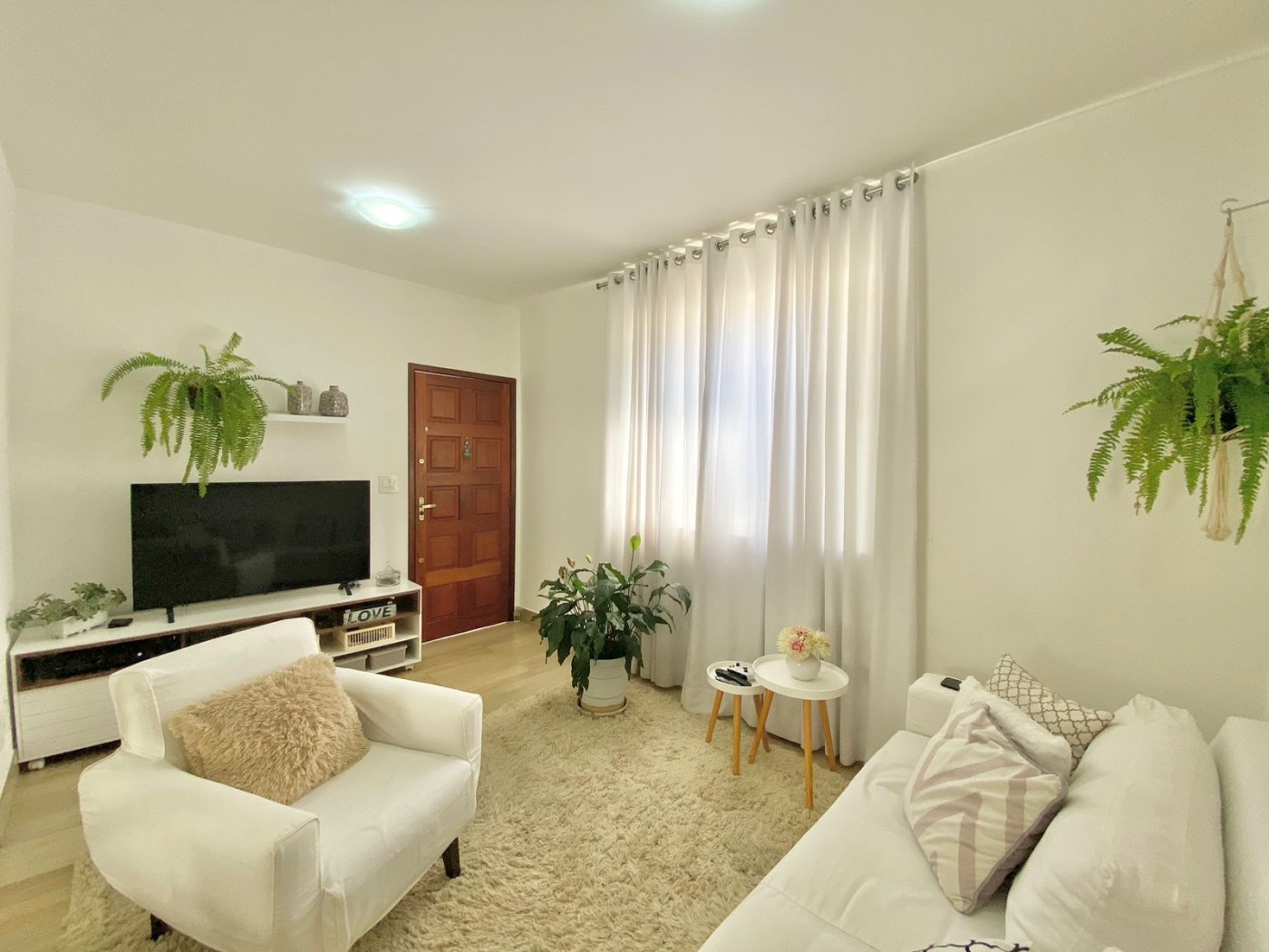 Foto 3 de Casa Geminada no Castelo com excelente localização.