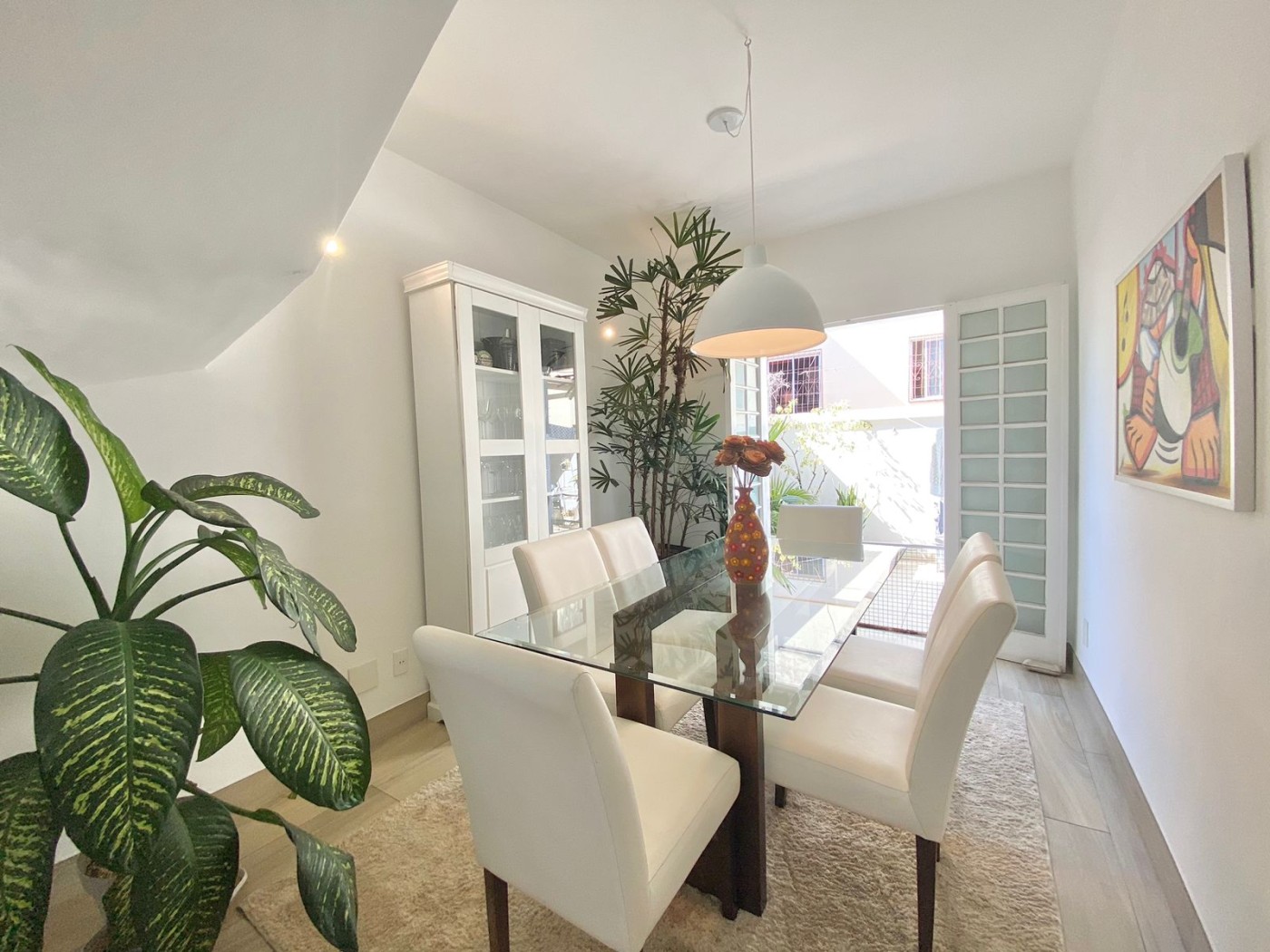 Foto 5 de Casa Geminada no Castelo com excelente localização.
