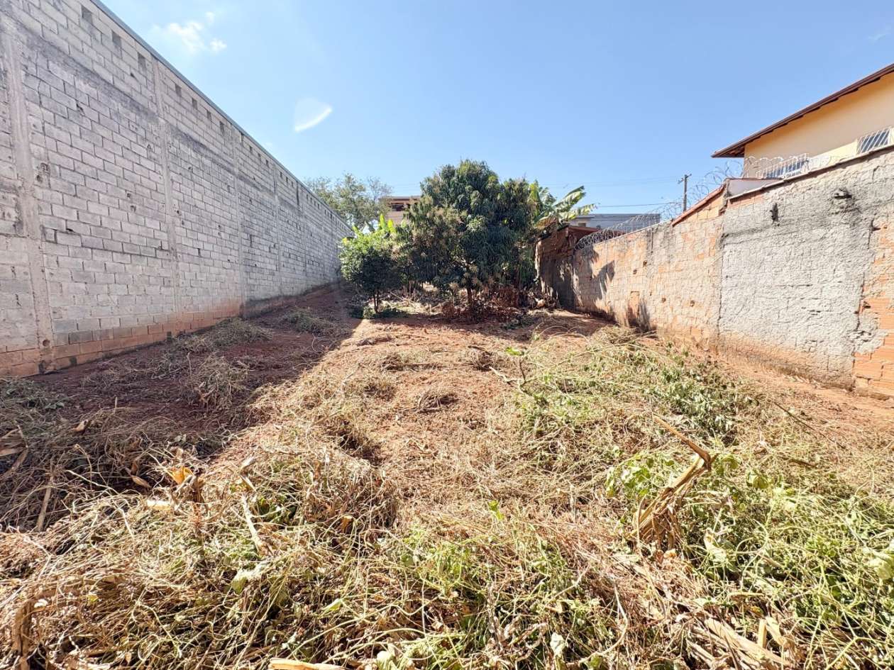 Foto 3 de Excelente lote no bairro Xangri-Lá Contagem.