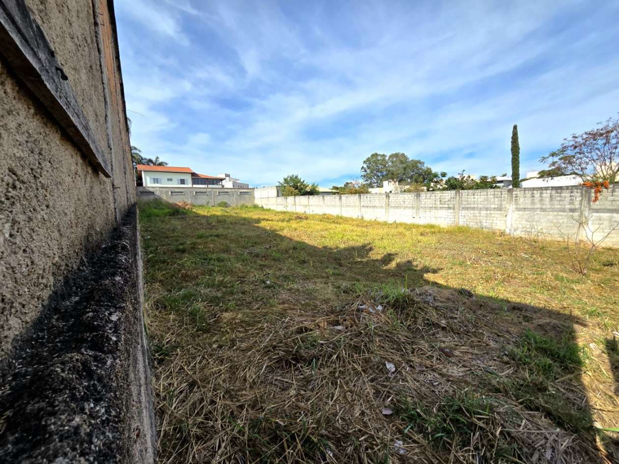 Foto 2 de Excelente lote linear no bairro Bandeirantes 1.