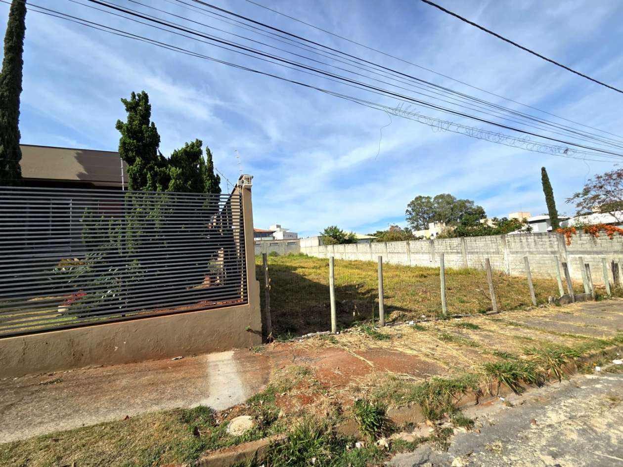 Foto 5 de Excelente lote linear no bairro Bandeirantes 1.