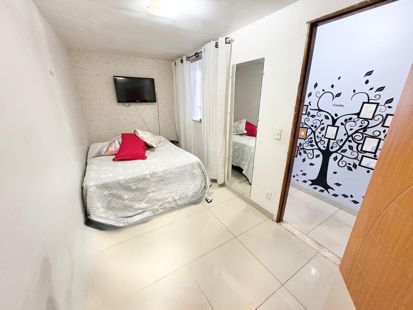 Foto 5 de Excelente casa em condomínio fechado no bairro Arvoredo II.