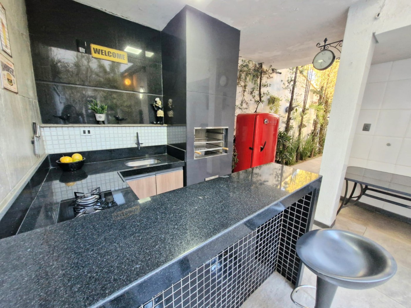 Foto 2 de Excelente casa geminada no bairro Castelo.