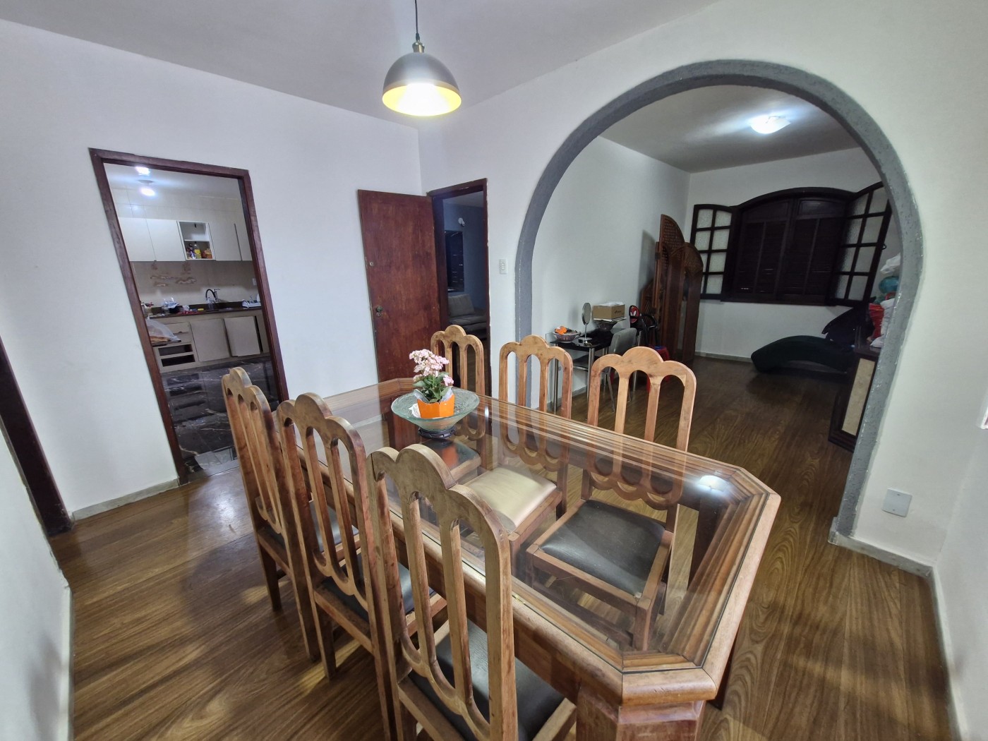 Foto principal de Casa de 3 quartos, linear, no Bairro Alípio de Melo.