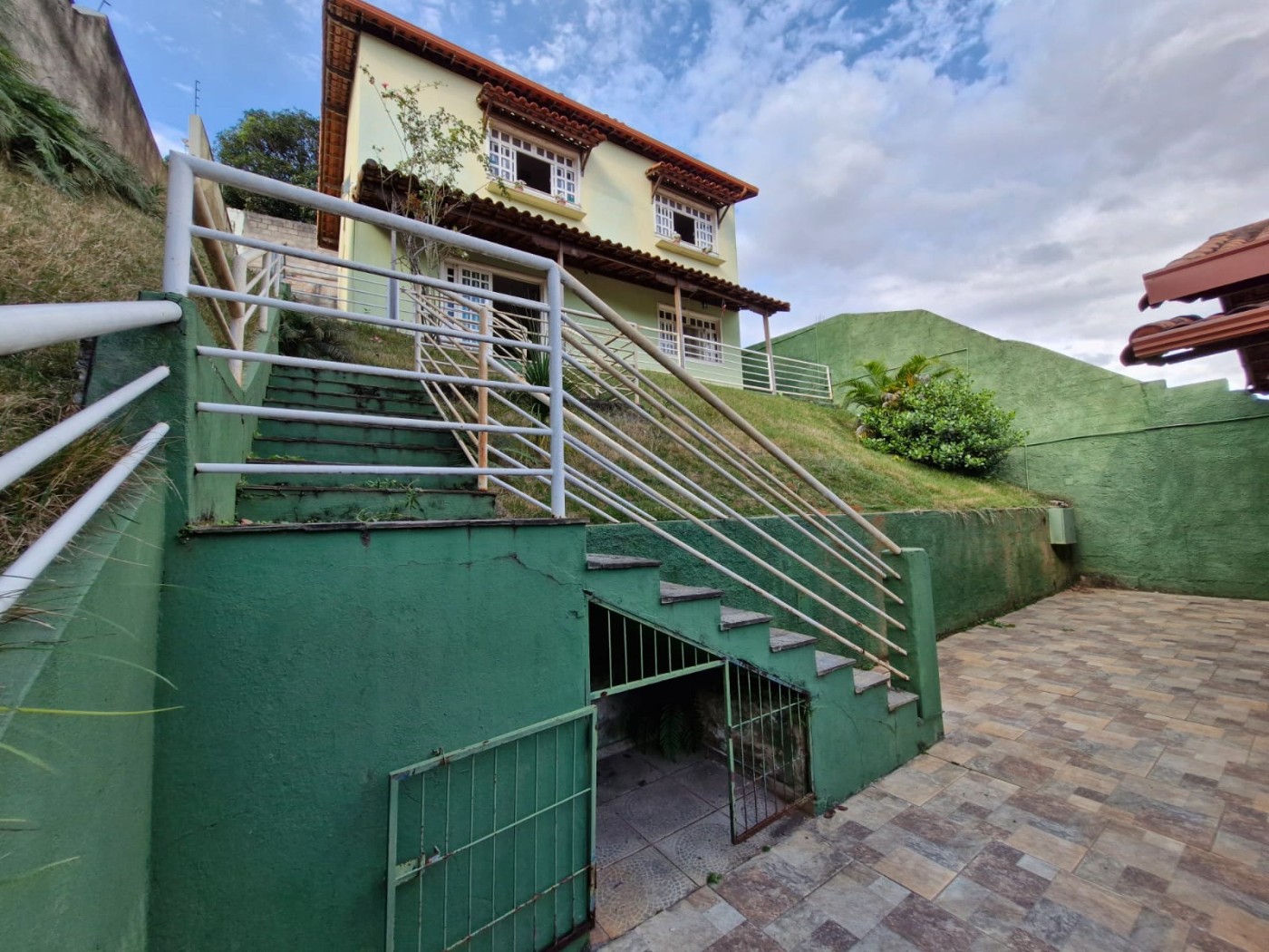 Foto principal de Excelente casa no bairro Santa Terezinha - BH.