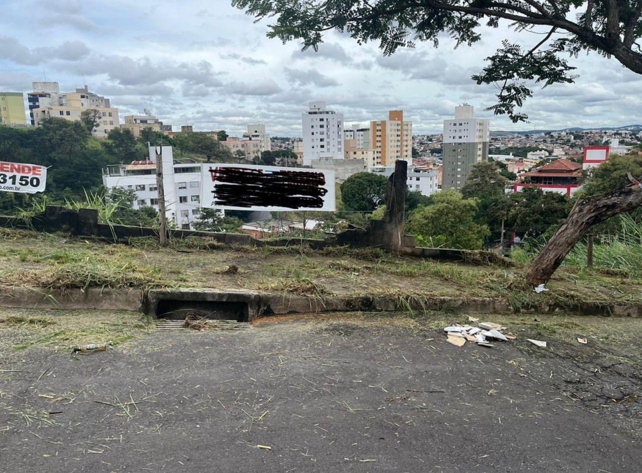 Foto 3 de Excelente LOTE no bairro Manacas.