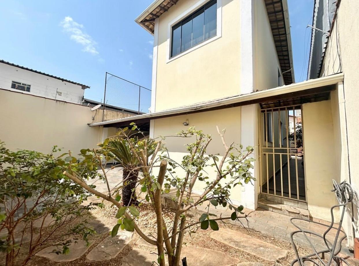 Foto 2 de Excelente casa no bairro Parque Recreio (Ao lado do bairro Serrano).
