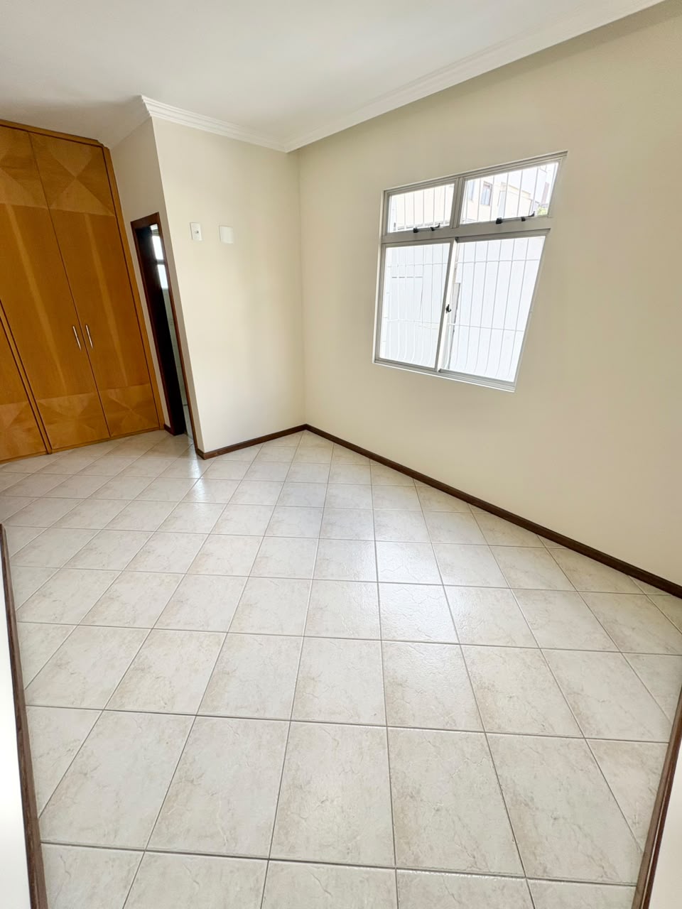 Foto 5 de Excelente apartamento amplo para locação no bairro Castelo.
