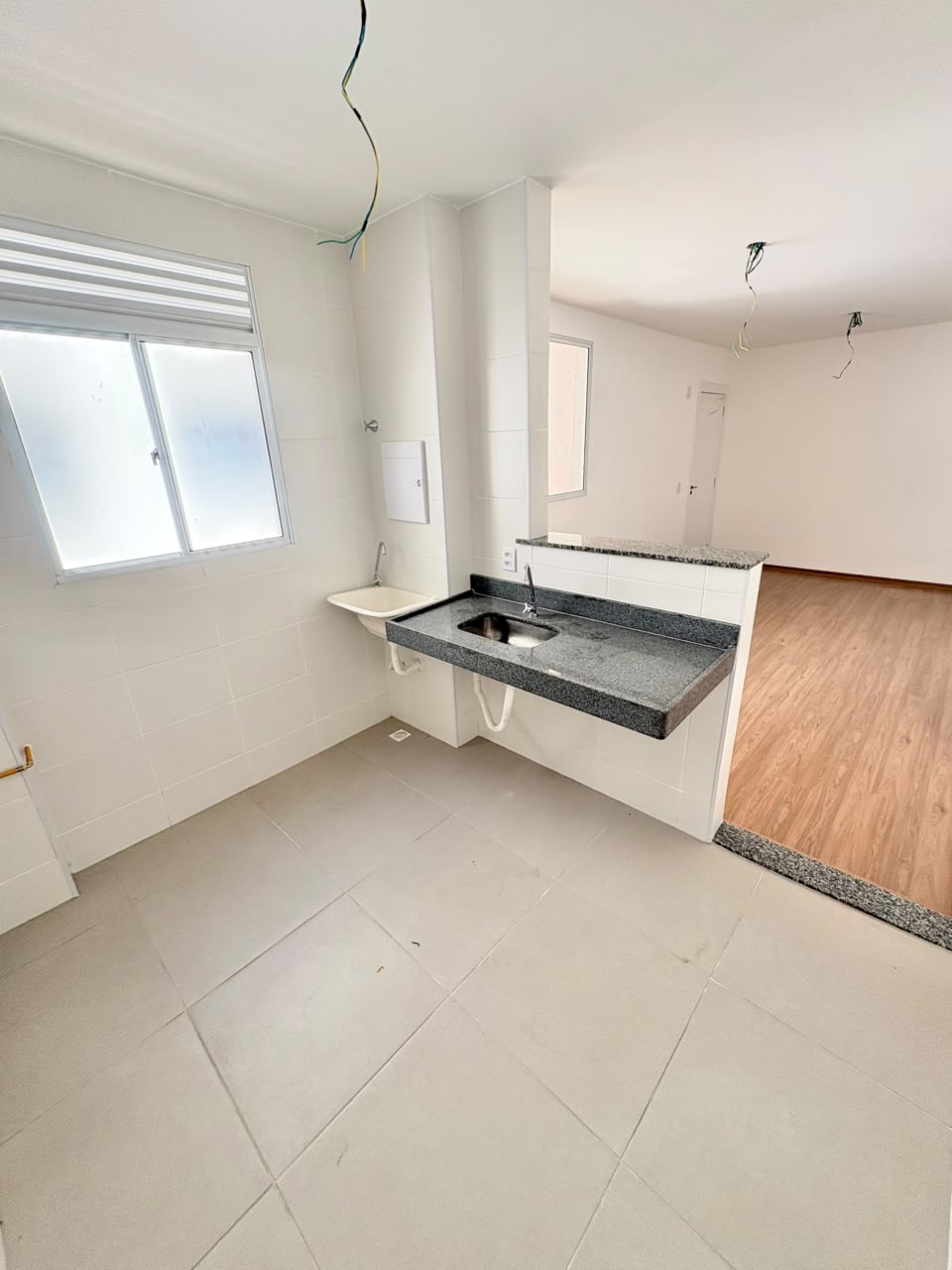 Foto 5 de Excelente apartamento com elevador no bairro Paquetá. 