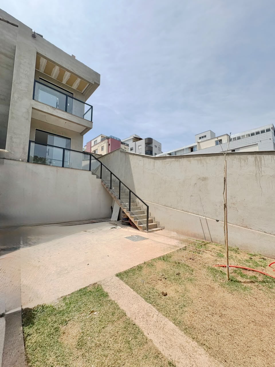 Foto 4 de Excelente Casa Geminada no bairro Paquetá. 