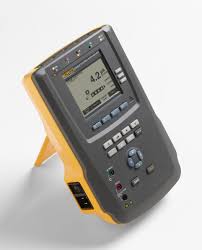 Simulador de ECG para técnicos biomédicos - 1