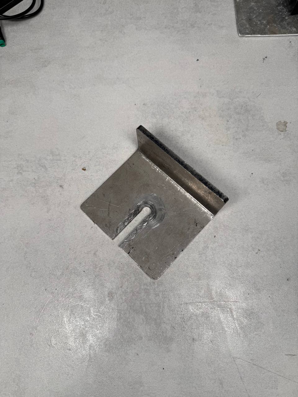 Plaque support