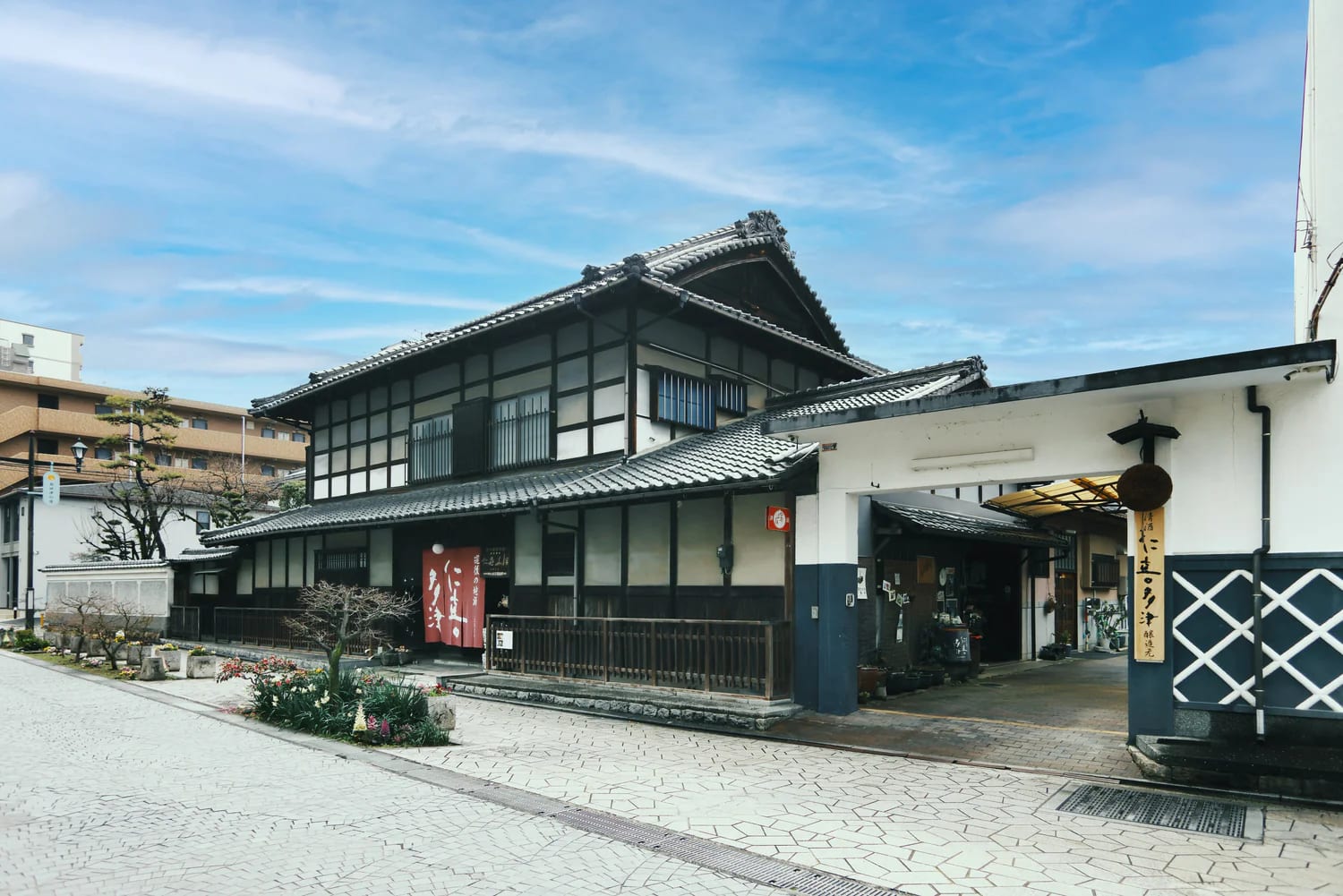 Minakuchi Sake Brewery Tasting Tour | Matsuyama, Ehime