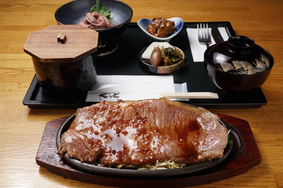Yonezawa Gyūtei Guddo Restaurant Reservations | Yonezawa, Yamagata