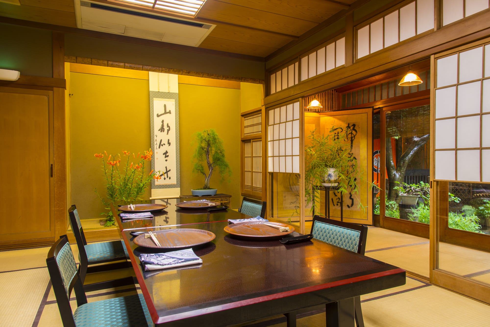 2022 Michelin Tokyo Oden Restaurant : Odenya Den (Bib Gourmand)
