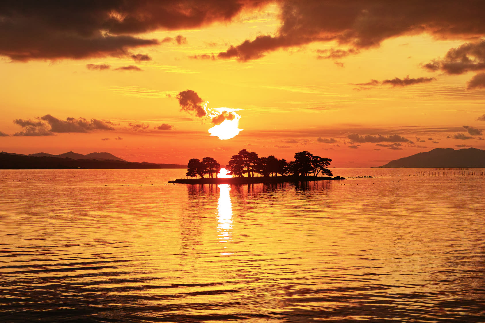 Things to do and eat in Isemiya